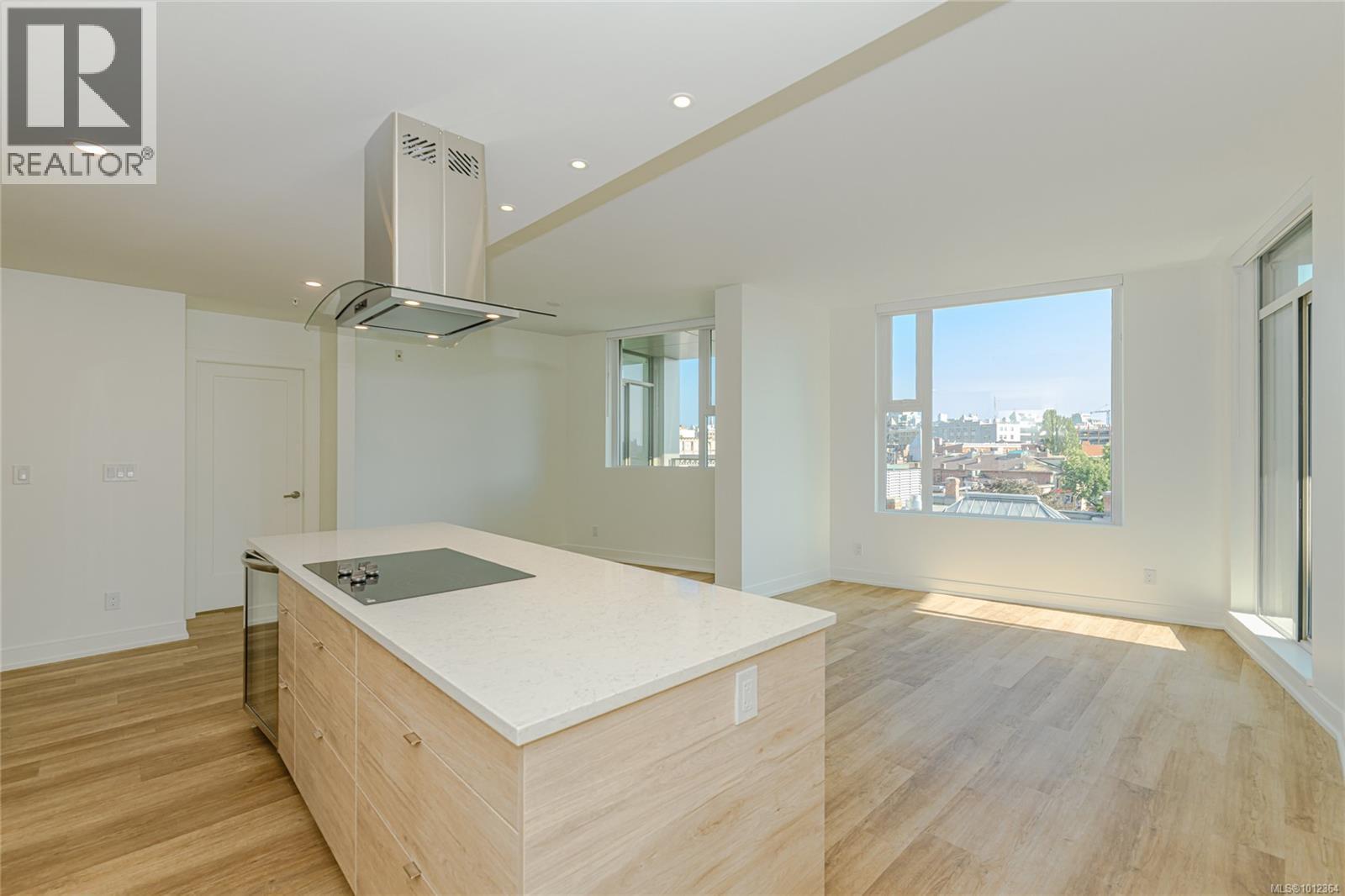 902 1628 Store St, Victoria, British Columbia  V8W 0H1 - Photo 9 - 1012364