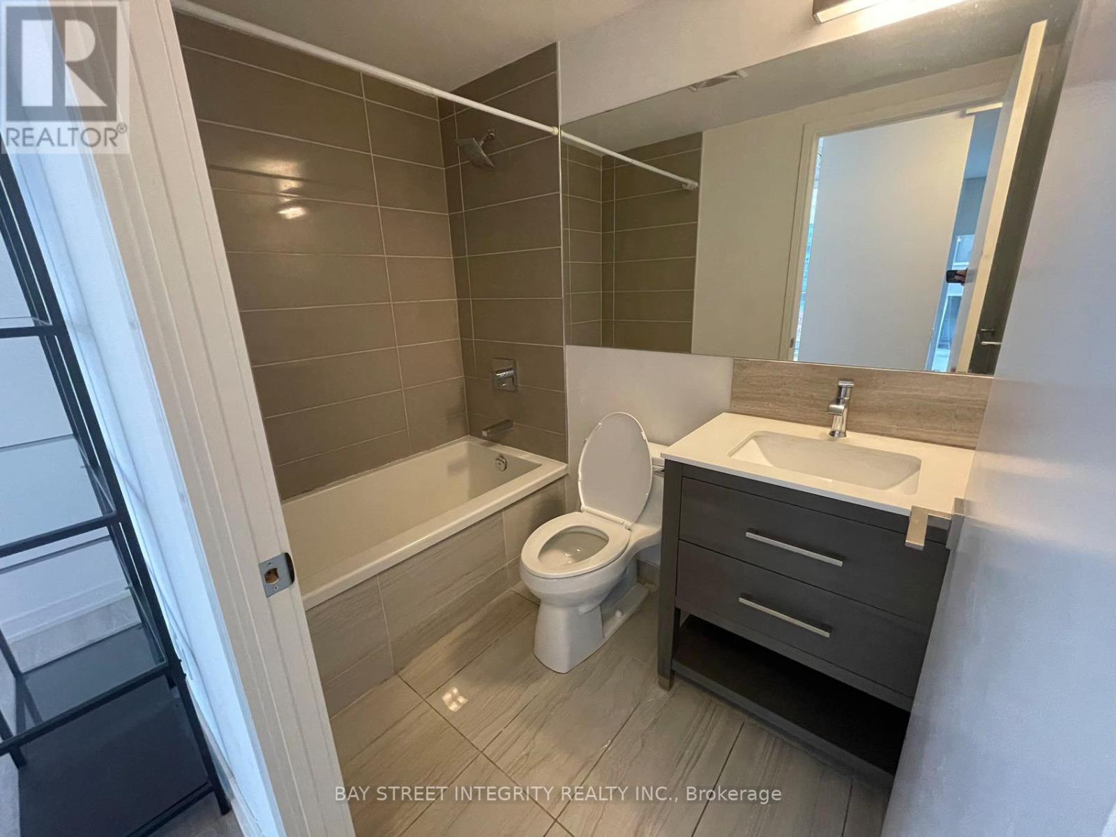 809 Secondbed - 28 Wellesley Street E, Toronto, Ontario  M4Y 0C4 - Photo 5 - C12952078