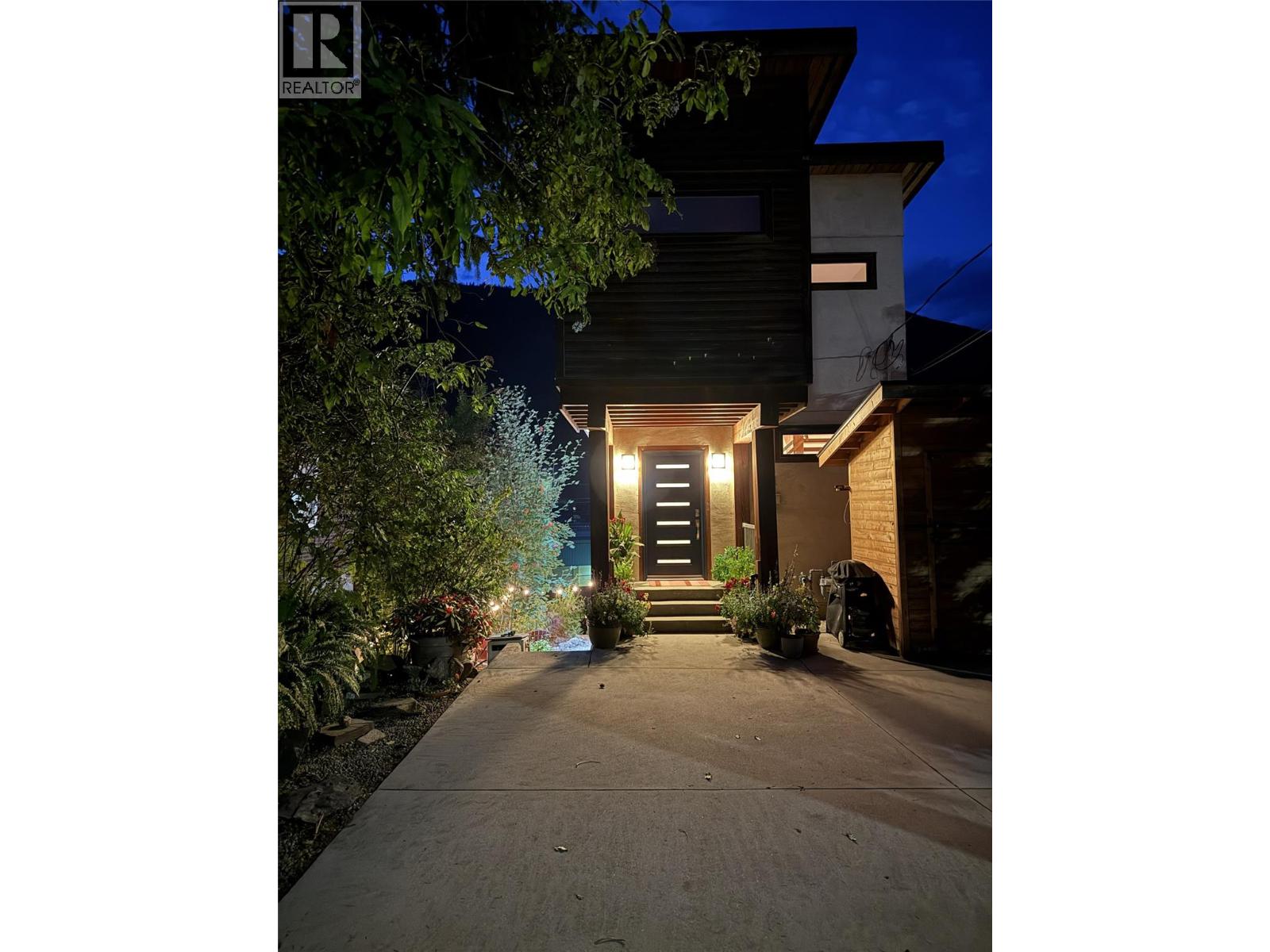 1211 Front Street, Nelson, British Columbia  V1L 4C1 - Photo 3 - 10371812