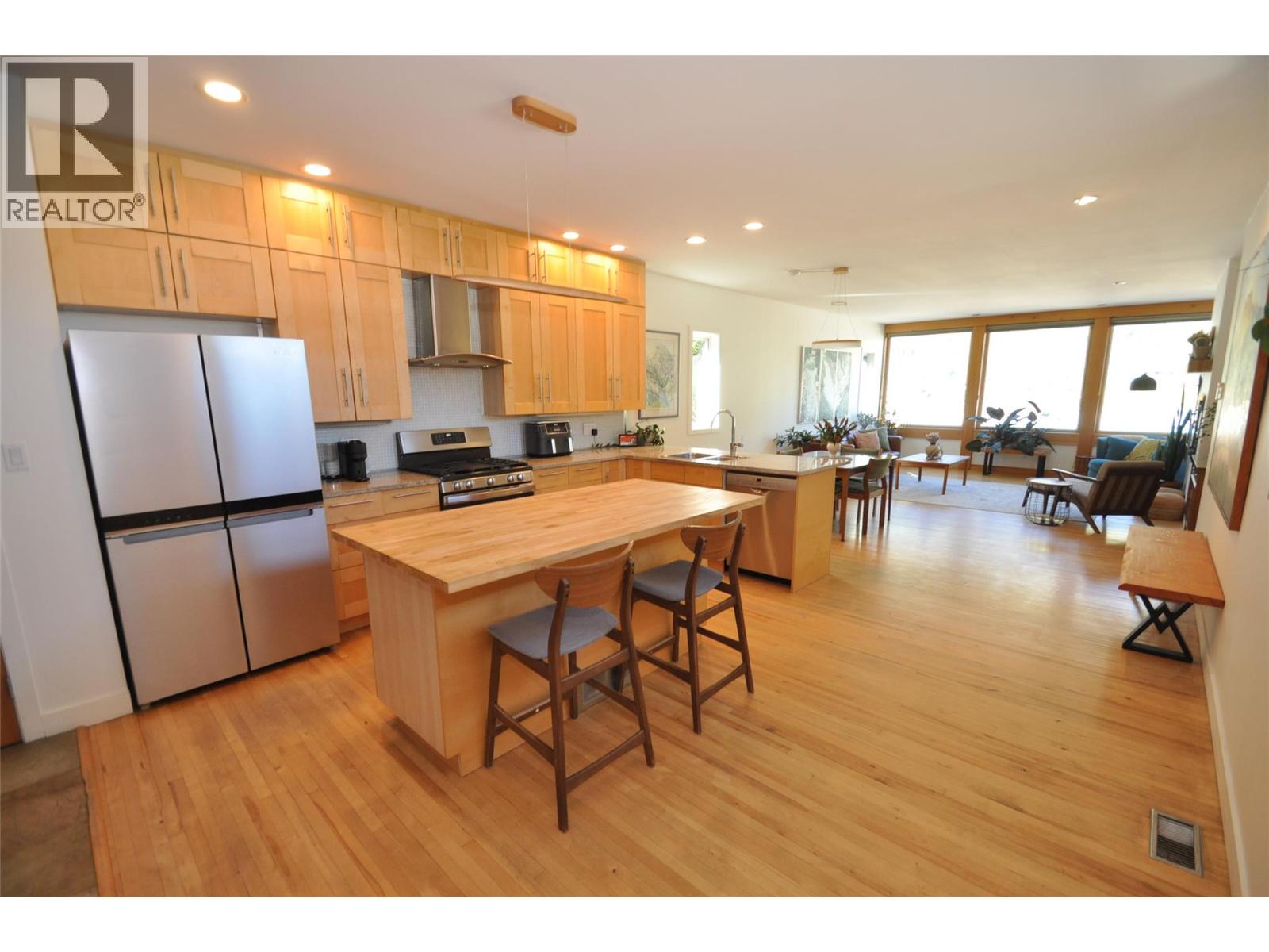 1211 Front Street, Nelson, British Columbia  V1L 4C1 - Photo 6 - 10371812