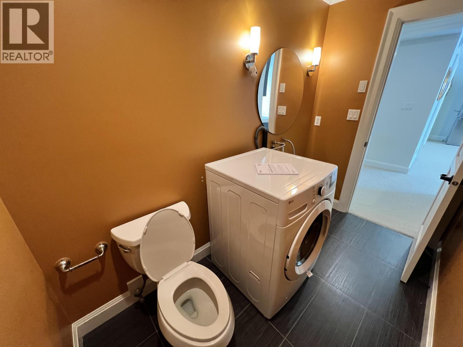 Basement Suite 2054 Western Parkway, Vancouver, British Columbia  V6T 1V5 - Photo 8 - R3107210