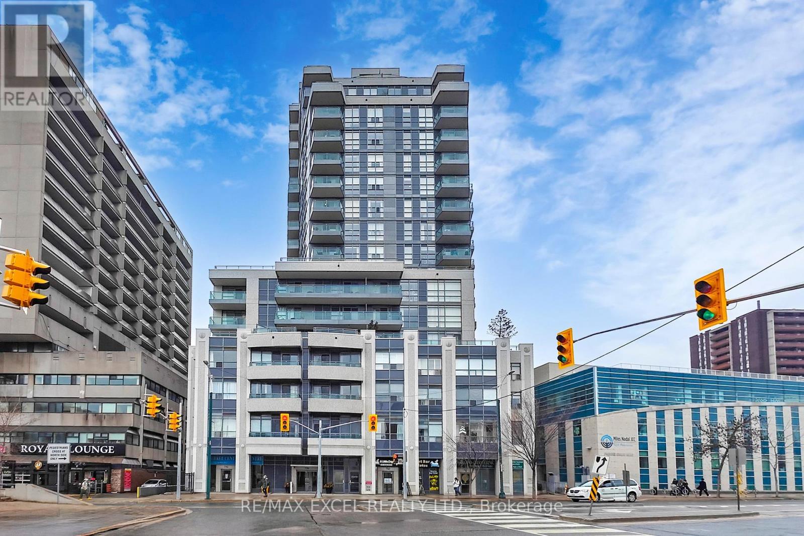 415 - 736 SPADINA AVENUE, Toronto, Ontario