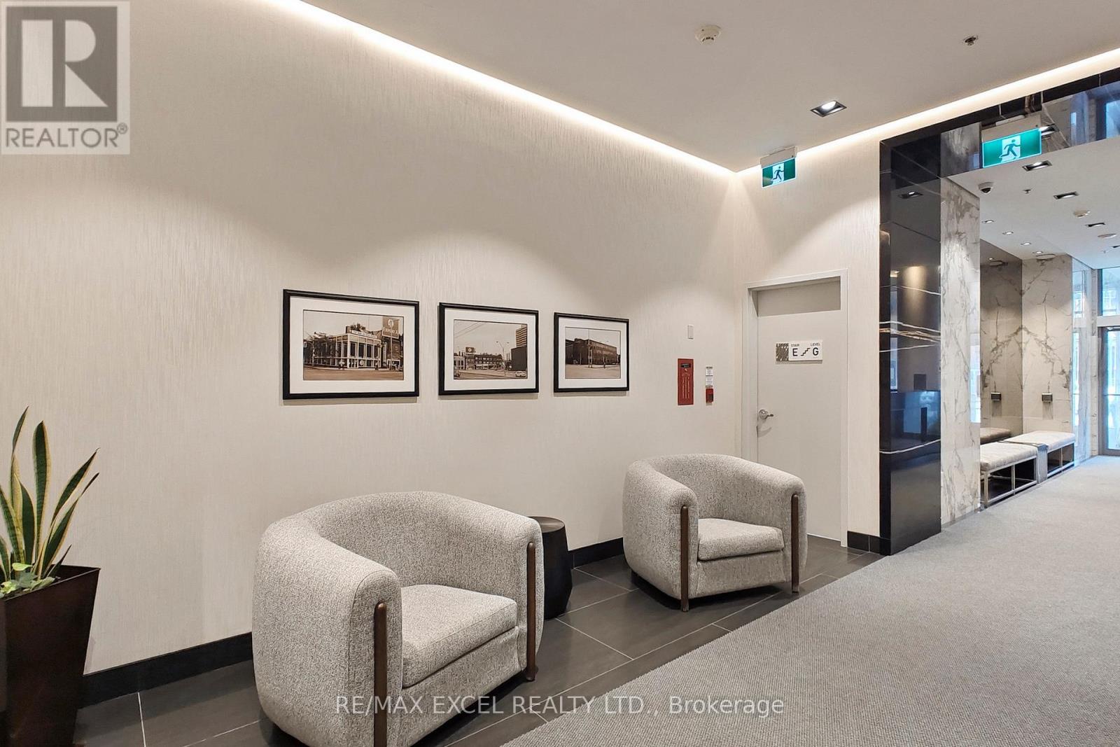 415 - 736 Spadina Avenue, Toronto, Ontario  M5S 2J6 - Photo 4 - C12962286