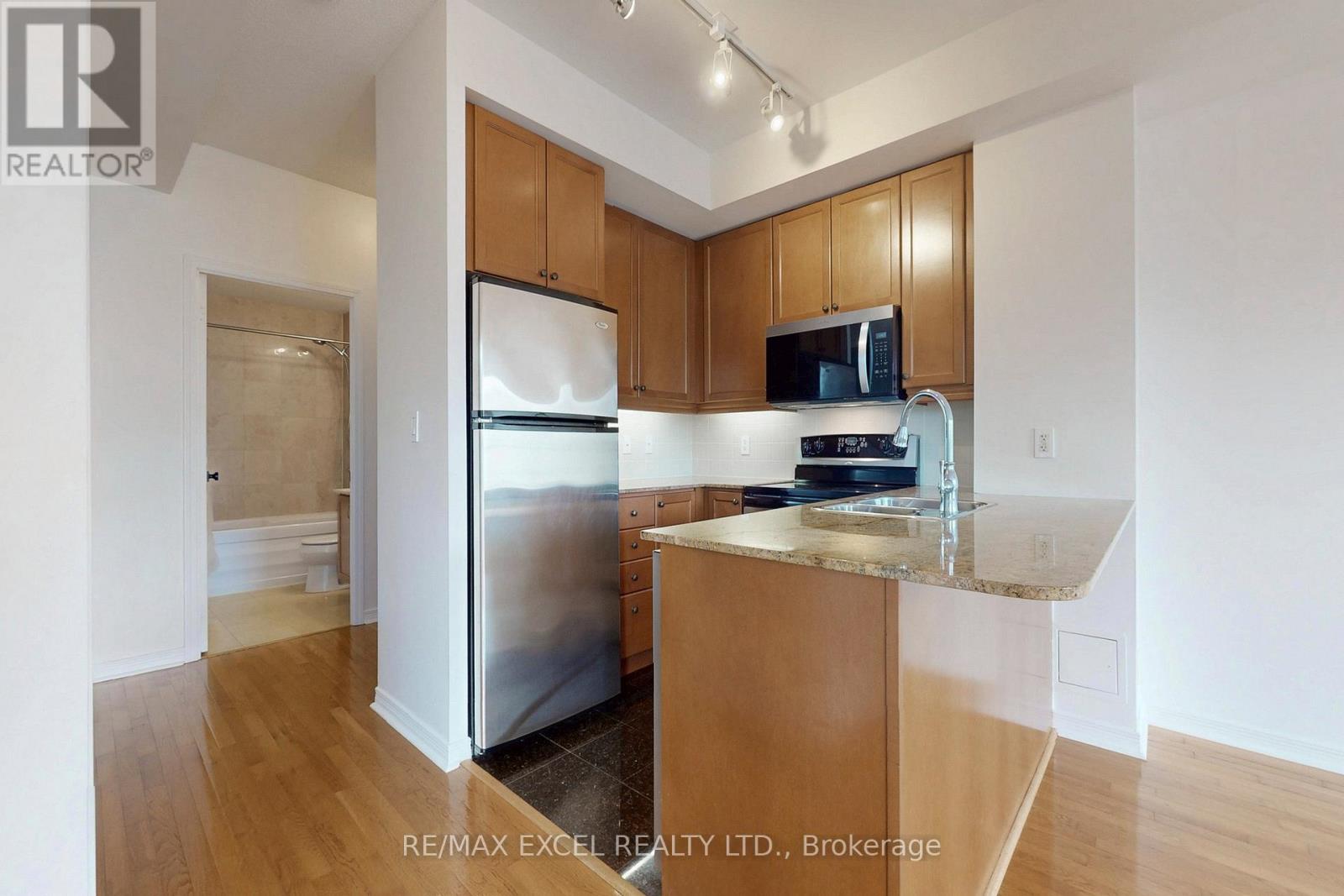 415 - 736 Spadina Avenue, Toronto, Ontario  M5S 2J6 - Photo 9 - C12962286