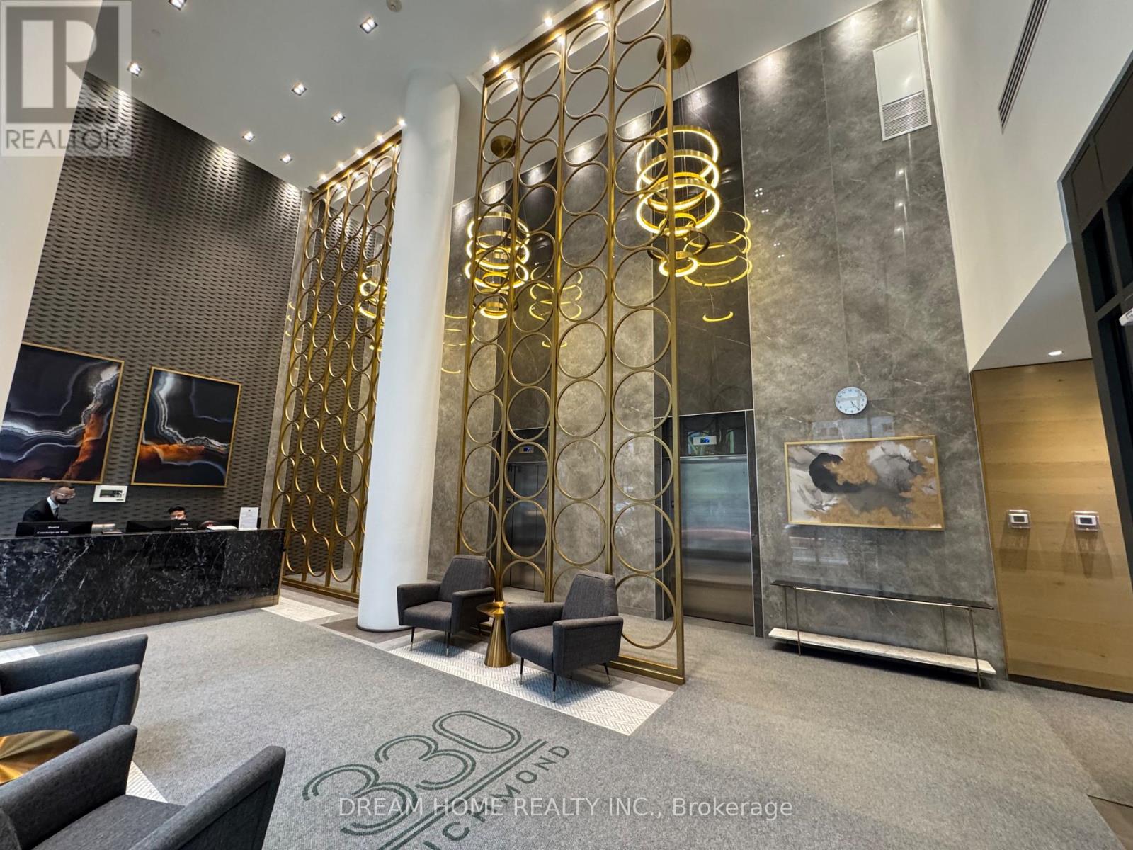 816 - 330 RICHMOND STREET W, Toronto, Ontario