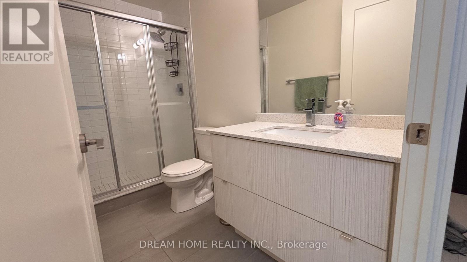 816 - 330 Richmond Street W, Toronto, Ontario  M5V 1X2 - Photo 5 - C12962308