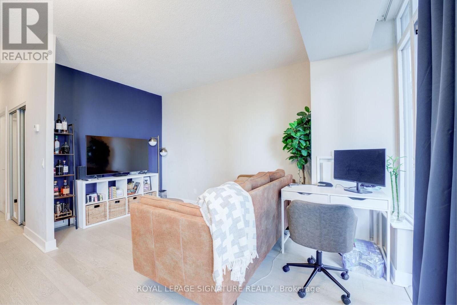 602 - 90 Stadium Road, Toronto, Ontario  M5V 3W5 - Photo 13 - C12907276