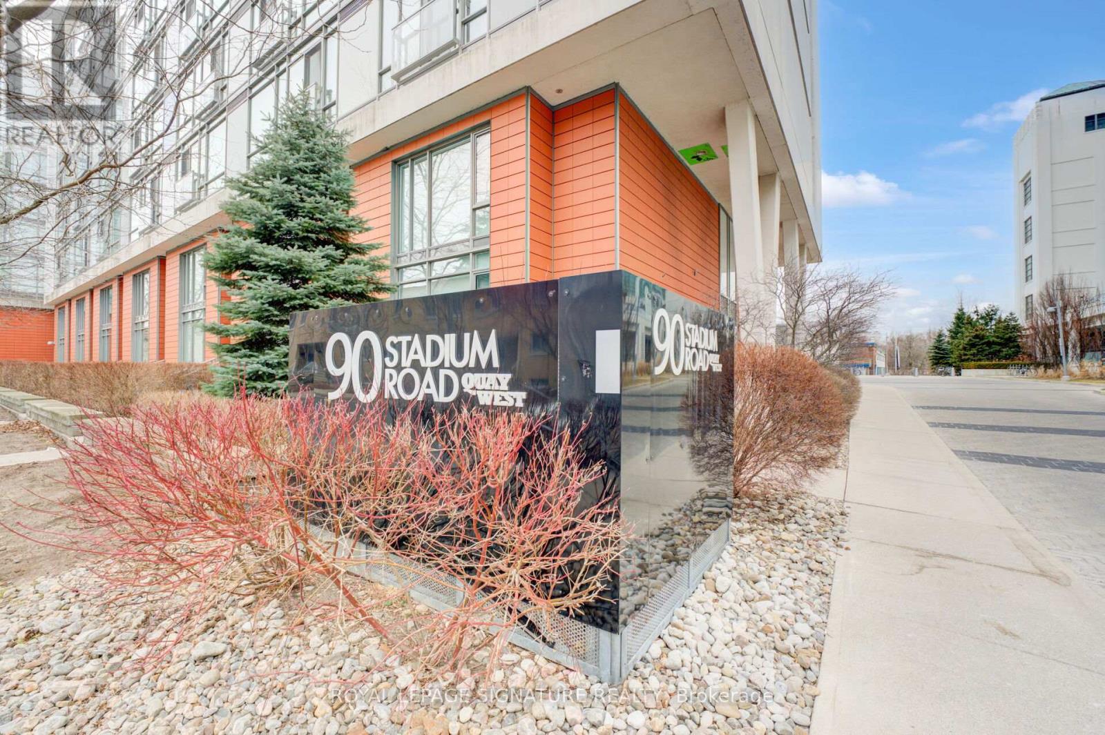 602 - 90 Stadium Road, Toronto, Ontario  M5V 3W5 - Photo 5 - C12907276