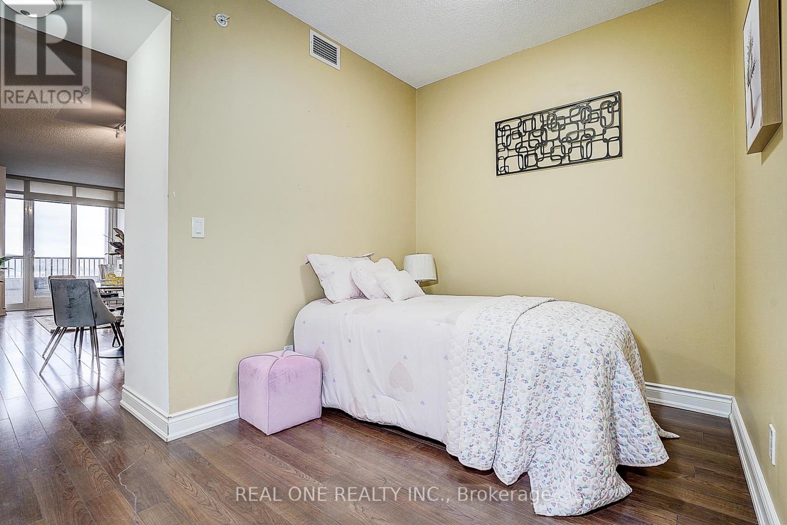 606 - 89 South Town Centre Boulevard, Markham, Ontario  L6G 0E8 - Photo 7 - N12962290