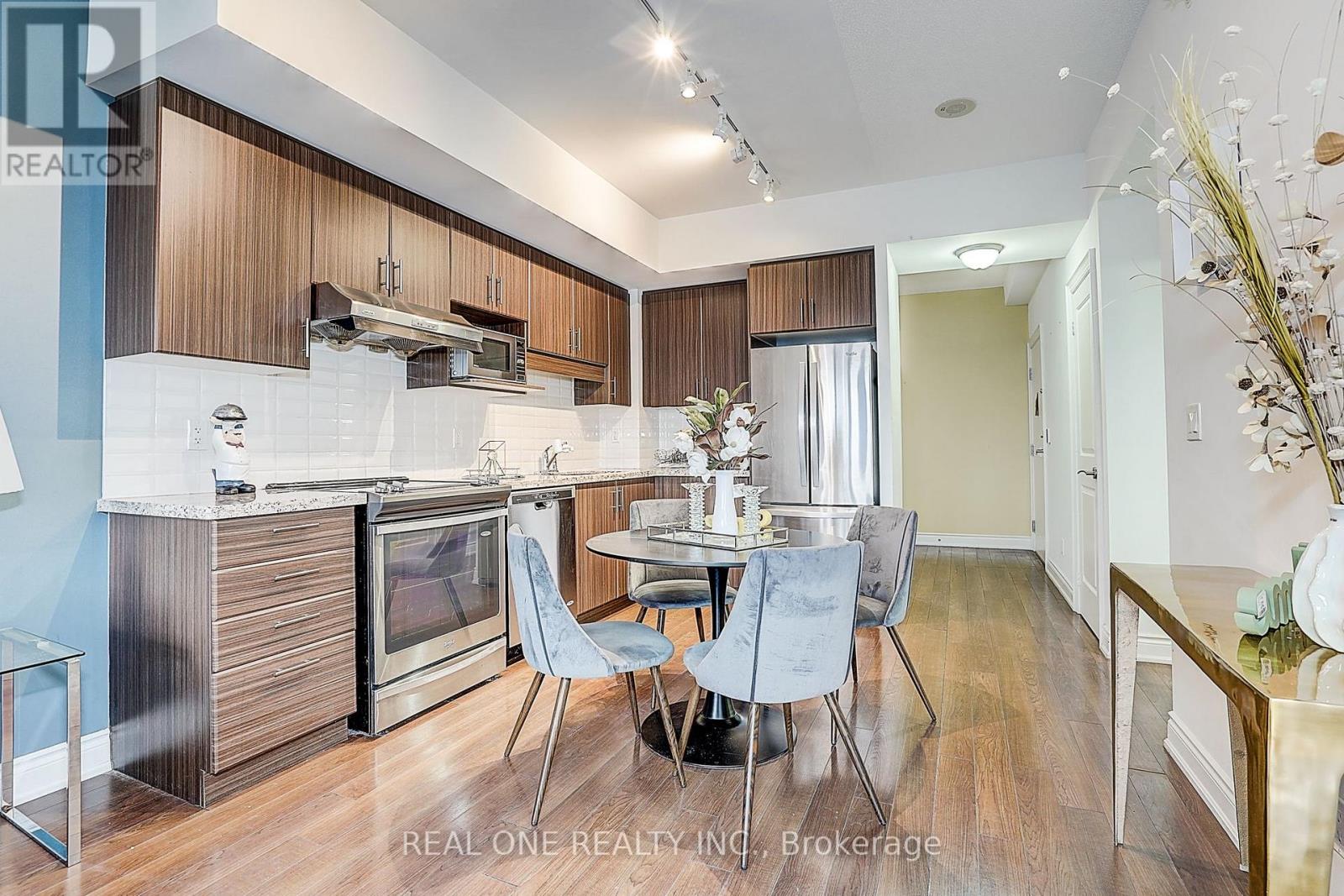 606 - 89 South Town Centre Boulevard, Markham, Ontario  L6G 0E8 - Photo 9 - N12962290