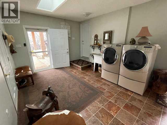 33194 Twp Rd 284, Rural Rocky View County, Alberta  T0M 1L0 - Photo 20 - A2293807