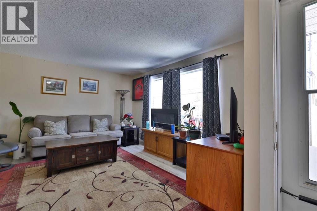 6403a 49 Avenue, Camrose, Alberta  T4V 0P6 - Photo 4 - A2299193