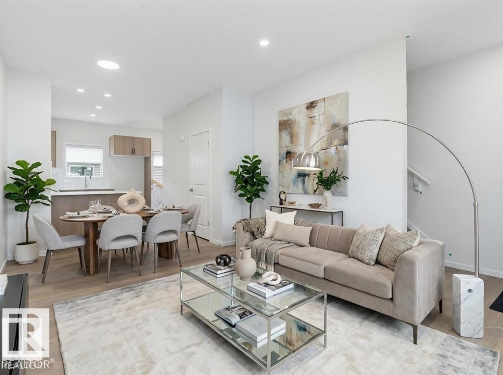 4277 Kinglet Drive Nw, Edmonton, Alberta  T5S 2C2 - Photo 2 - E4480827