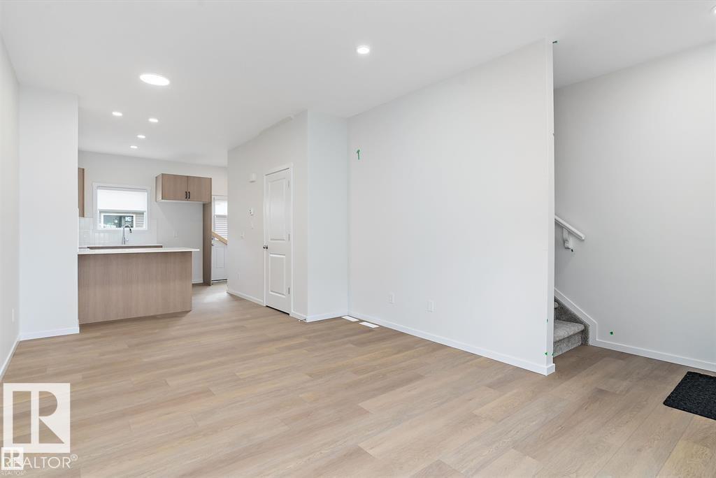 4277 Kinglet Drive Nw, Edmonton, Alberta  T5S 2C2 - Photo 6 - E4480827