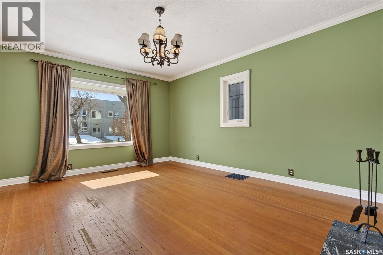 408 10th Street E, Prince Albert, Saskatchewan  S6V 0Z4 - Photo 4 - SK032176