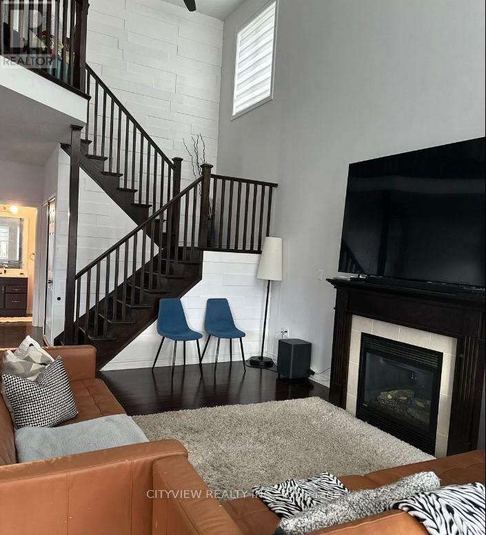 7 Woodvalley Court, Hamilton, Ontario  L9B 0A8 - Photo 8 - X12962294