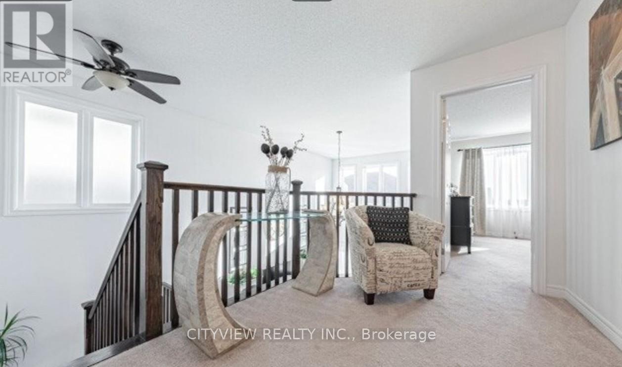 7 Woodvalley Court, Hamilton, Ontario  L9B 0A8 - Photo 9 - X12962294