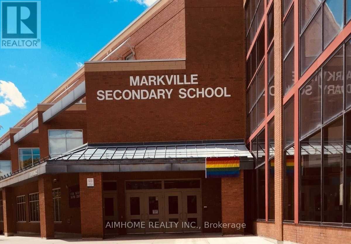 74 Sunway Square, Markham (Raymerville), Ontario  L3P 7X5 - Photo 46 - N12955456