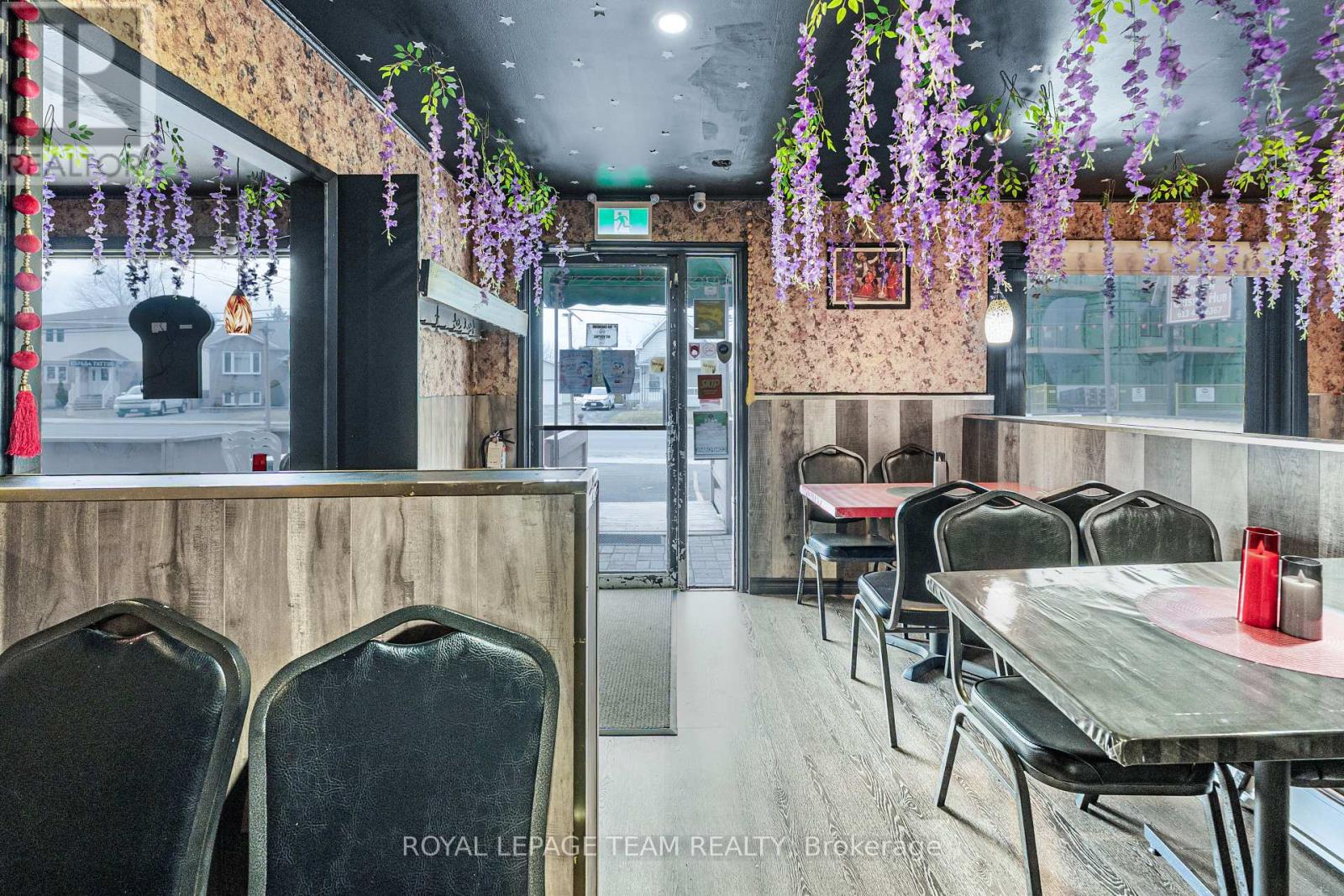 655 Laurier Street, Clarence-Rockland, Ontario  K4K 1E7 - Photo 5 - X12962332