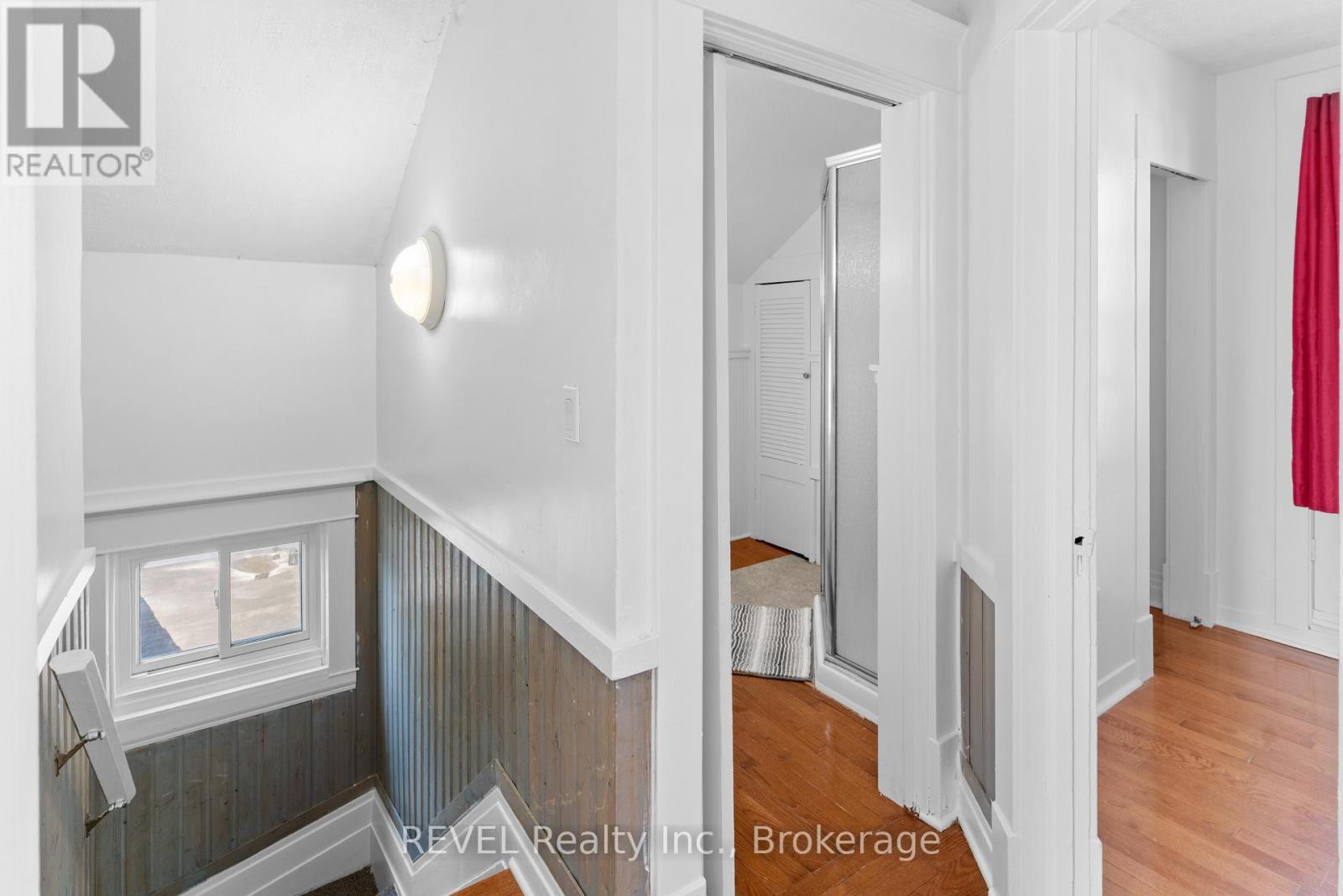 24 Lyndon Street W, Thorold, Ontario  L2V 3J7 - Photo 11 - X12962322