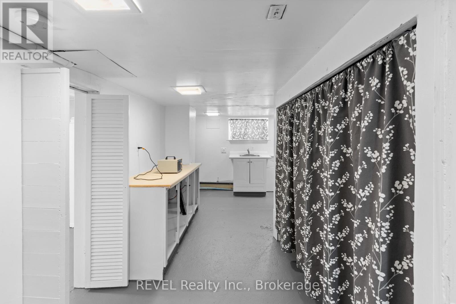 24 Lyndon Street W, Thorold, Ontario  L2V 3J7 - Photo 20 - X12962322