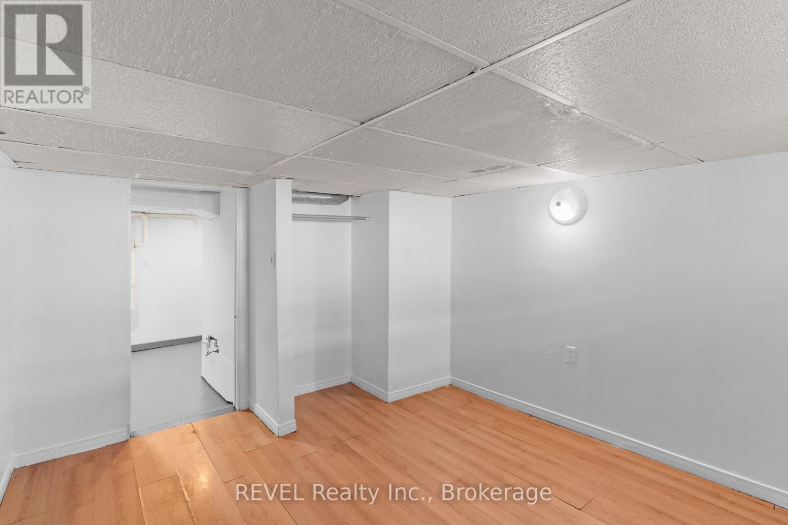 24 Lyndon Street W, Thorold, Ontario  L2V 3J7 - Photo 21 - X12962322