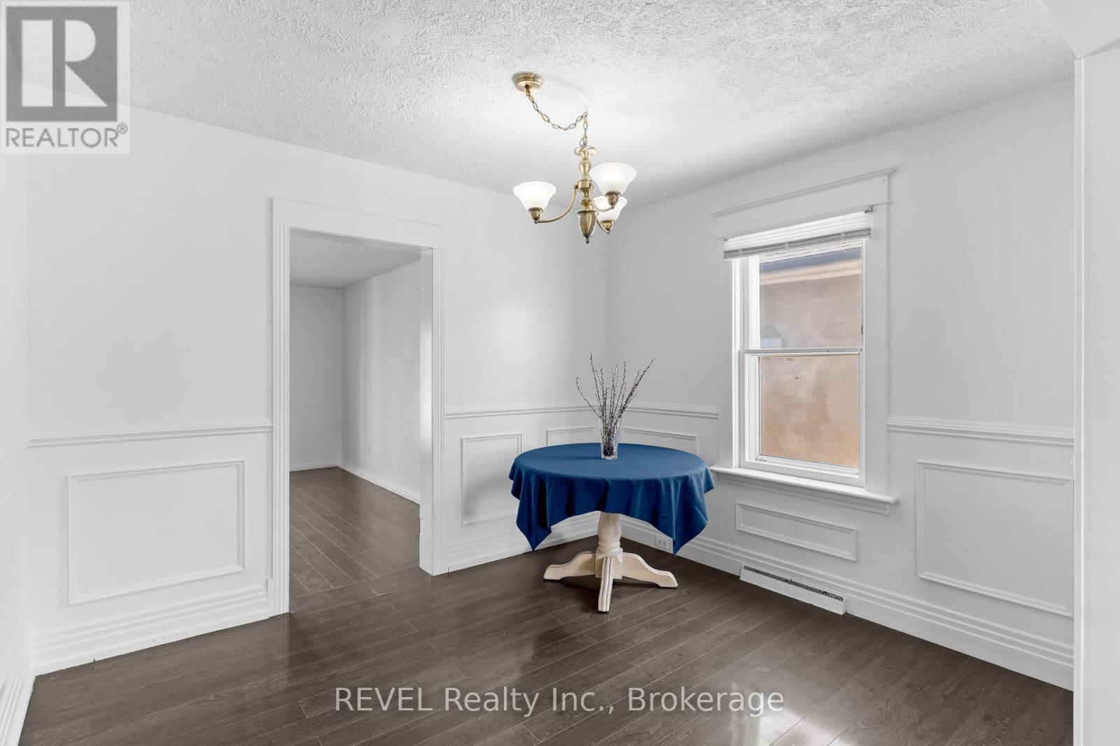 24 Lyndon Street W, Thorold, Ontario  L2V 3J7 - Photo 6 - X12962322