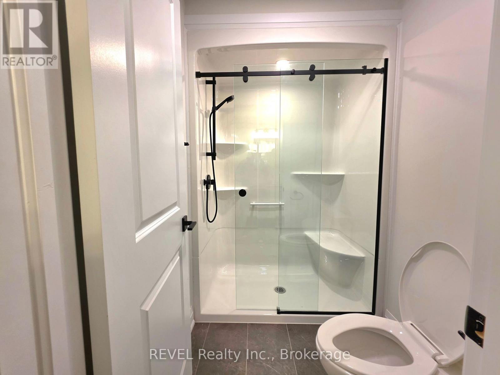 6438 Sunshine Common, Niagara Falls, Ontario  L2G 0E4 - Photo 12 - X12962336