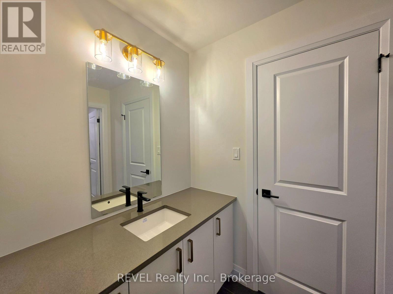 6438 Sunshine Common, Niagara Falls, Ontario  L2G 0E4 - Photo 13 - X12962336