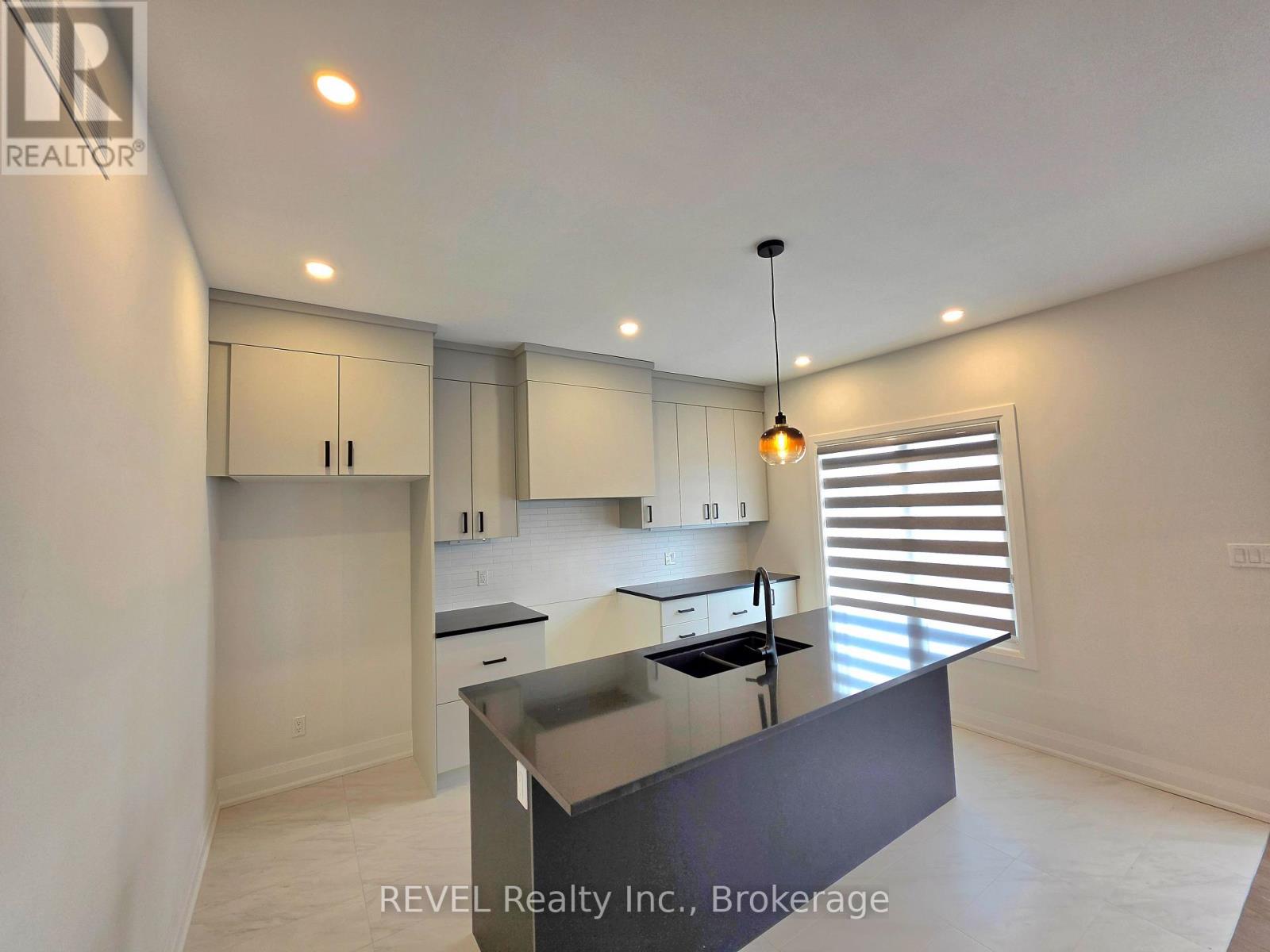 6370 Sunshine Common, Niagara Falls, Ontario  L2G 0E4 - Photo 11 - X12962364