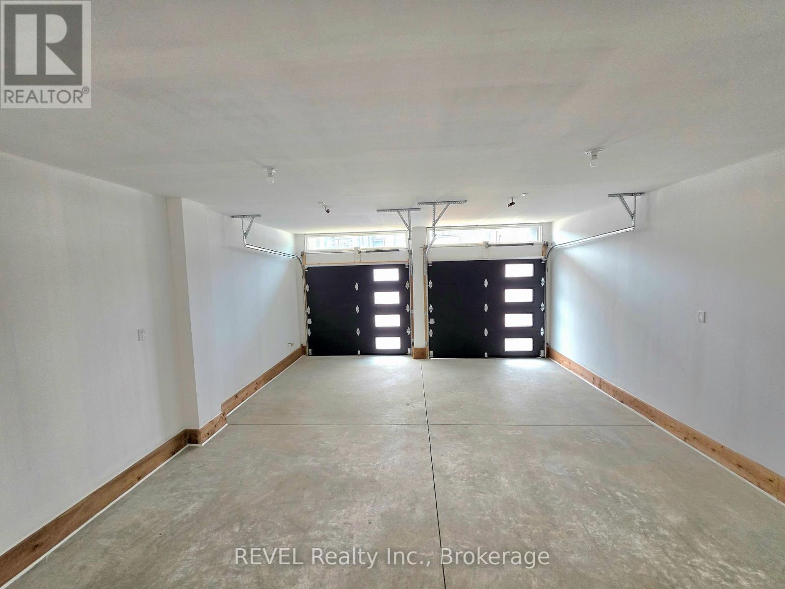 6370 Sunshine Common, Niagara Falls, Ontario  L2G 0E4 - Photo 3 - X12962364