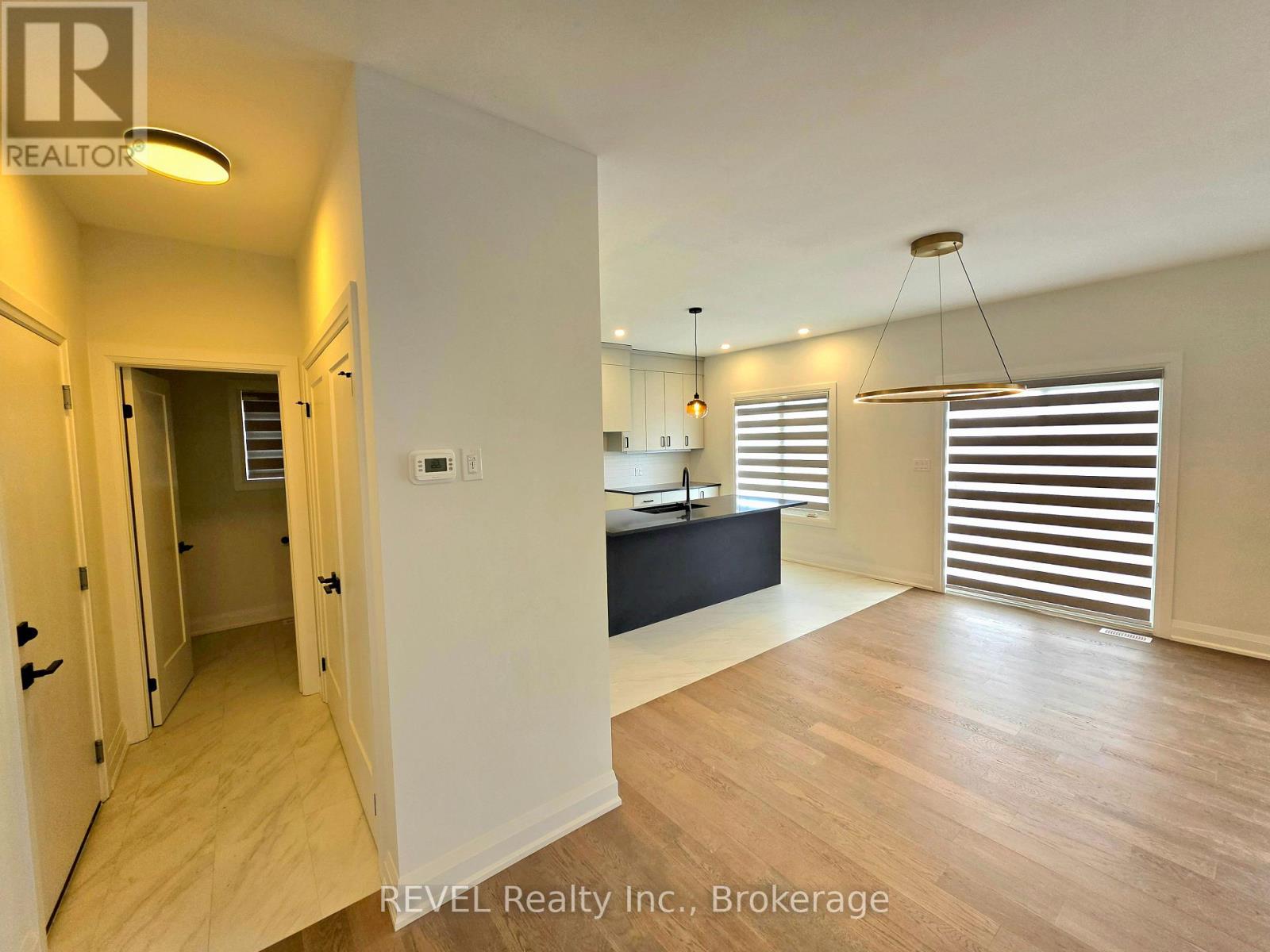 6370 Sunshine Common, Niagara Falls, Ontario  L2G 0E4 - Photo 6 - X12962364