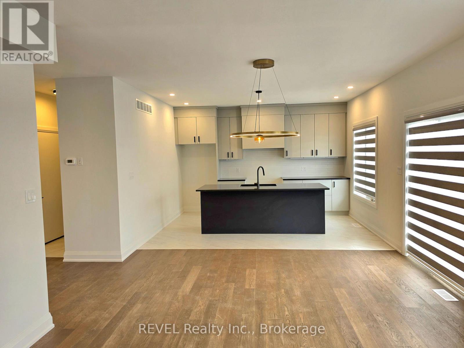 6370 Sunshine Common, Niagara Falls, Ontario  L2G 0E4 - Photo 9 - X12962364