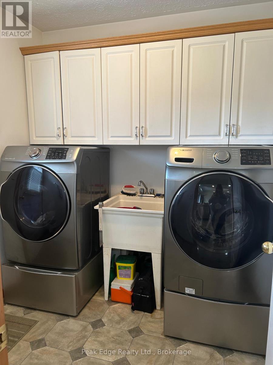 397 1st Street S, Hanover, Ontario  N4N 3T8 - Photo 12 - X12962328