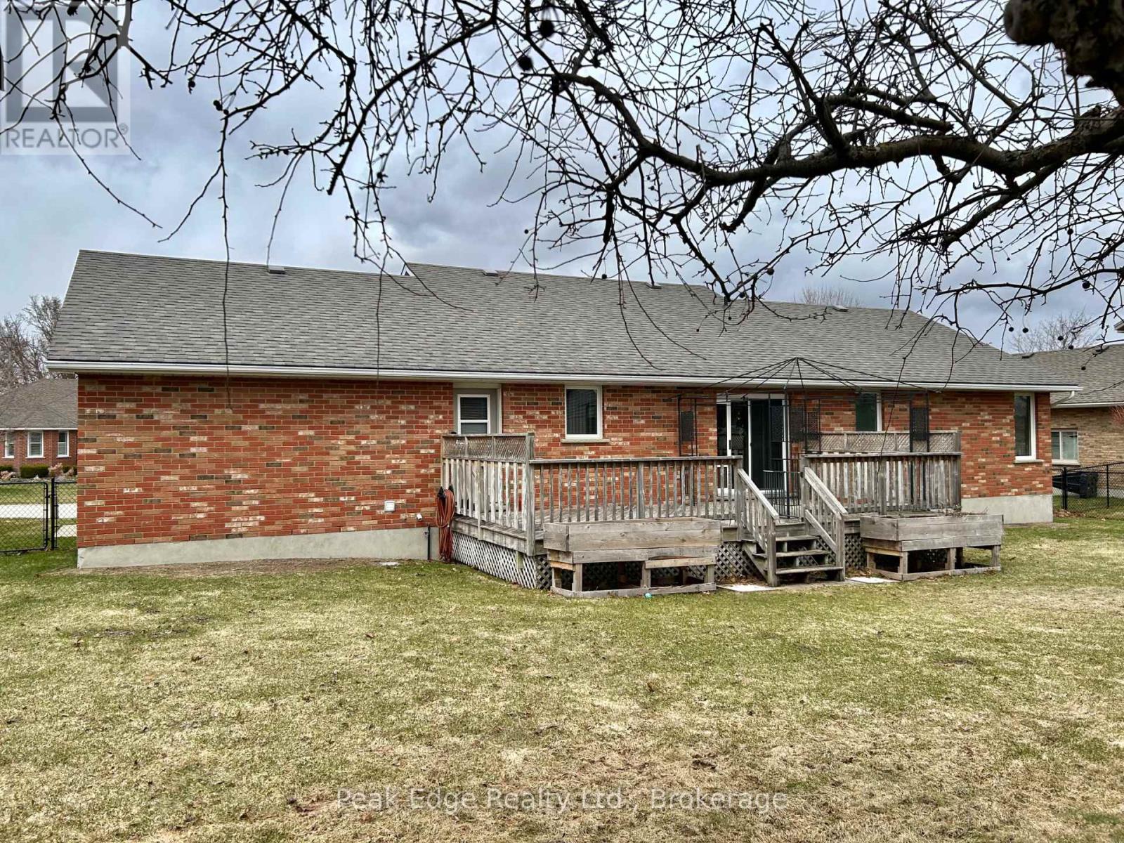 397 1st Street S, Hanover, Ontario  N4N 3T8 - Photo 3 - X12962328