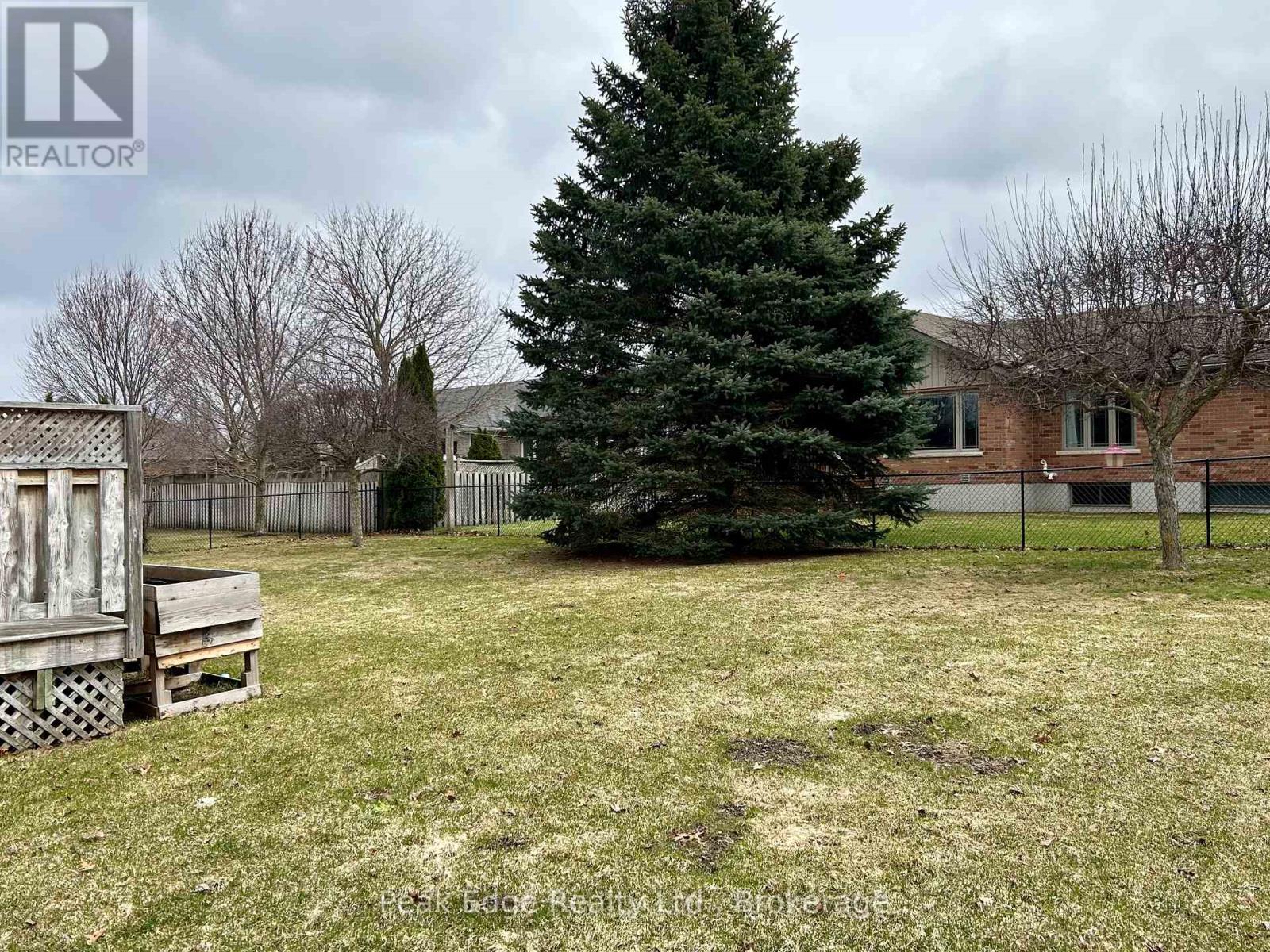 397 1st Street S, Hanover, Ontario  N4N 3T8 - Photo 5 - X12962328