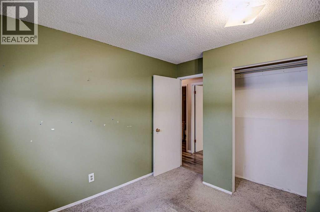 12120 Lake Michigan Road SE, Calgary, Alberta  T2J 3G3 - Photo 12 - A2298858