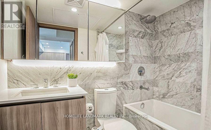 605 - 19 Bathurst Street, Toronto, Ontario  M5V 0N2 - Photo 5 - C12962316