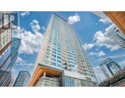 605 - 19 BATHURST STREET, Toronto, Ontario