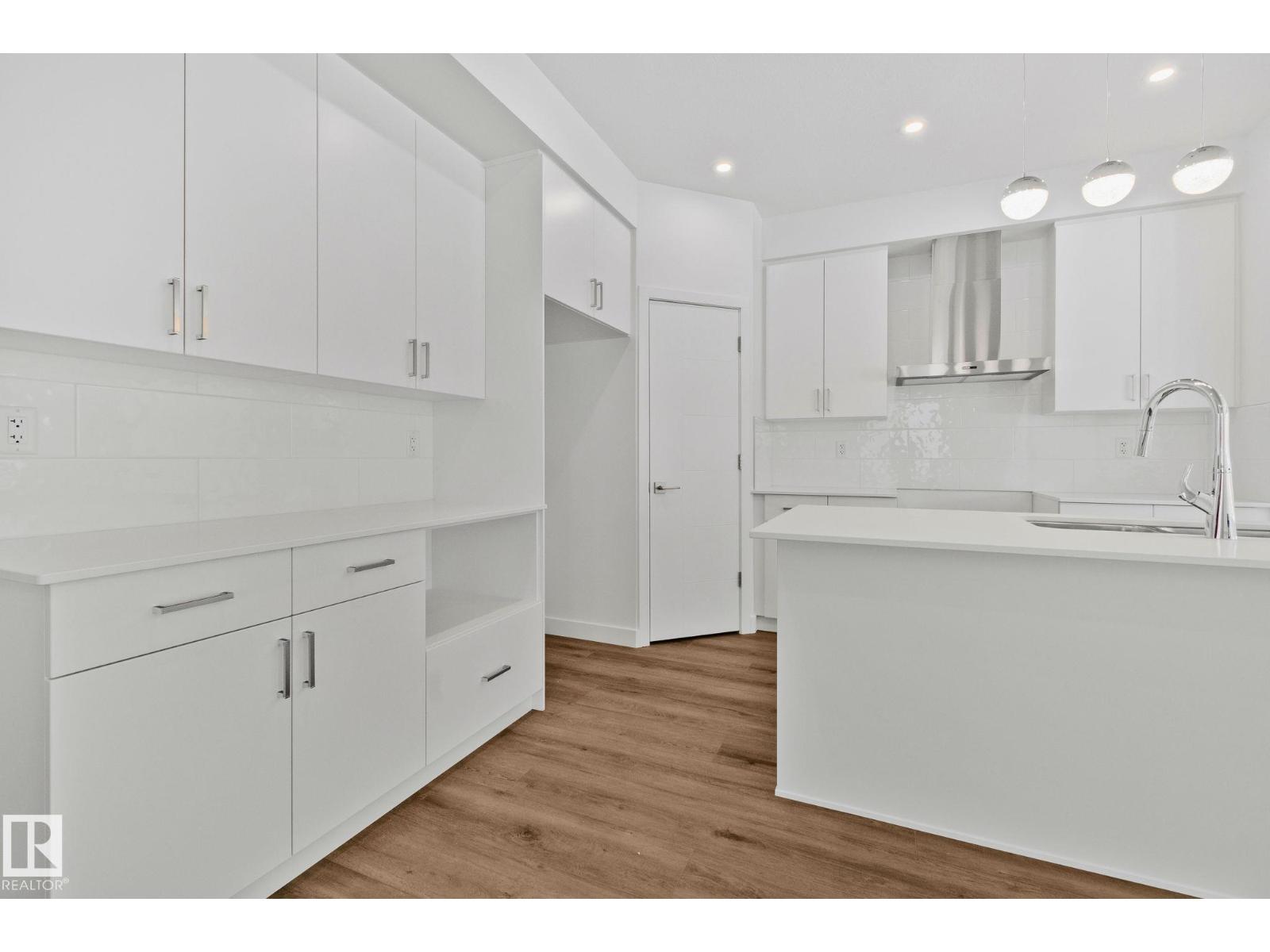 128 Royal Street, St. Albert, Alberta  T8N 8C9 - Photo 5 - E4480828