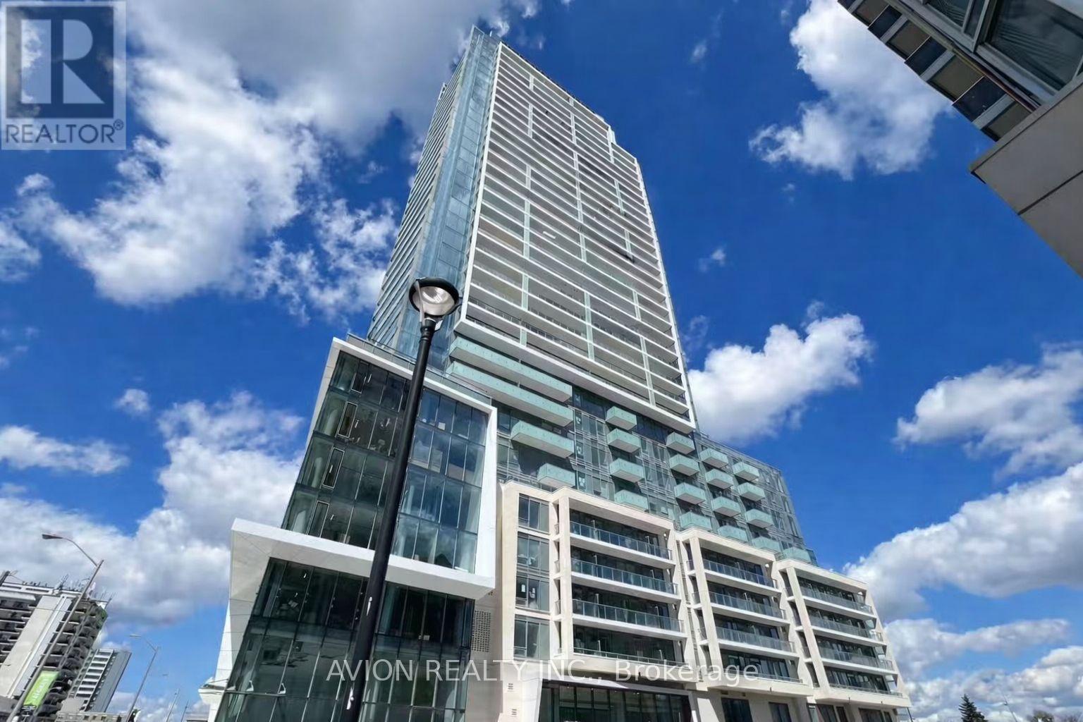 S811 - 8 OLYMPIC GARDEN DRIVE, Toronto, Ontario