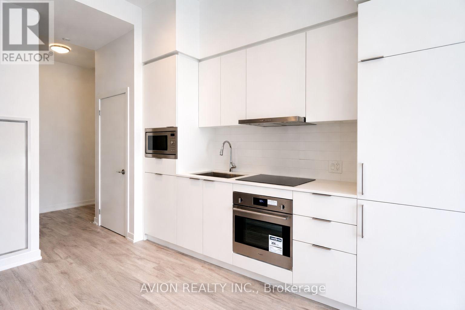 S811 - 8 Olympic Garden Drive, Toronto, Ontario  M2M 0B9 - Photo 2 - C12962230