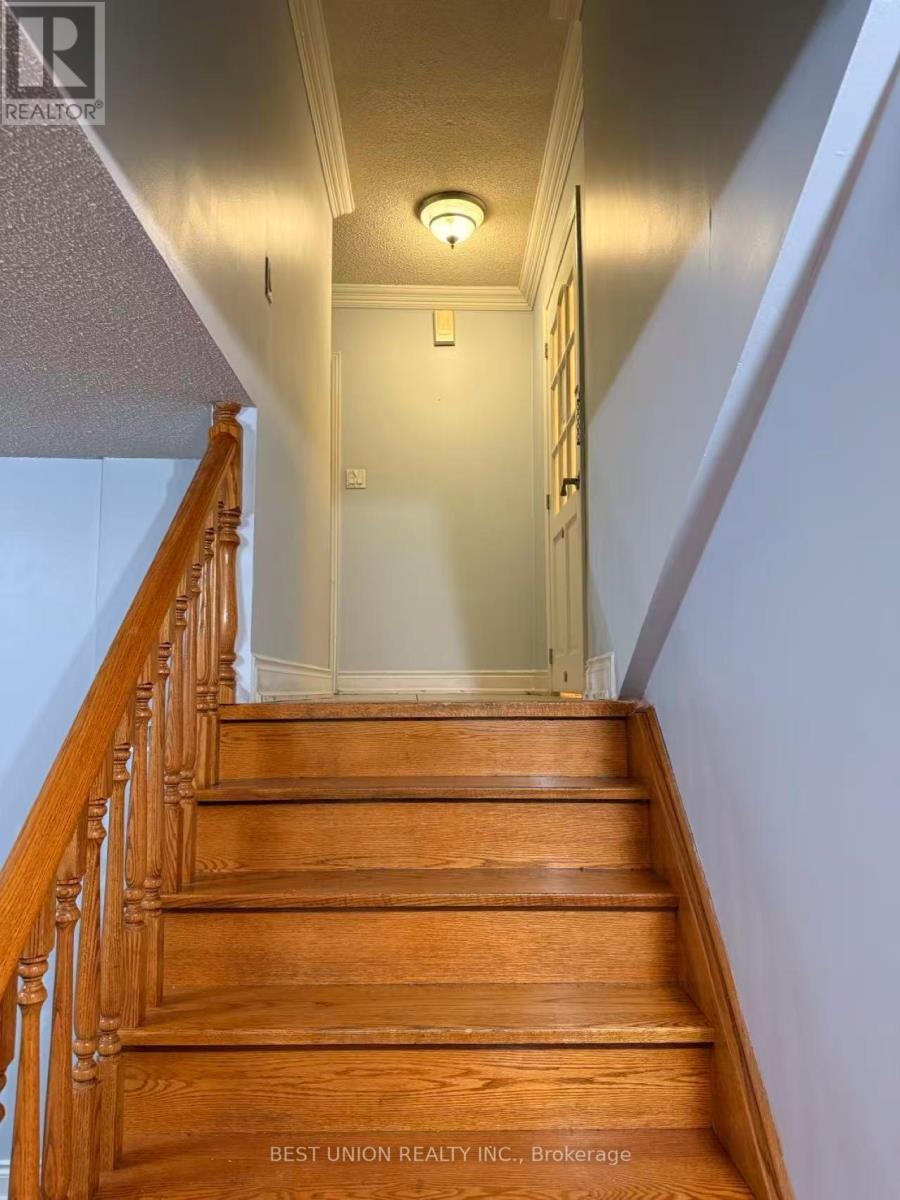 2636 Crystalburn Avenue, Mississauga, Ontario  L5B 2N8 - Photo 22 - W12962356