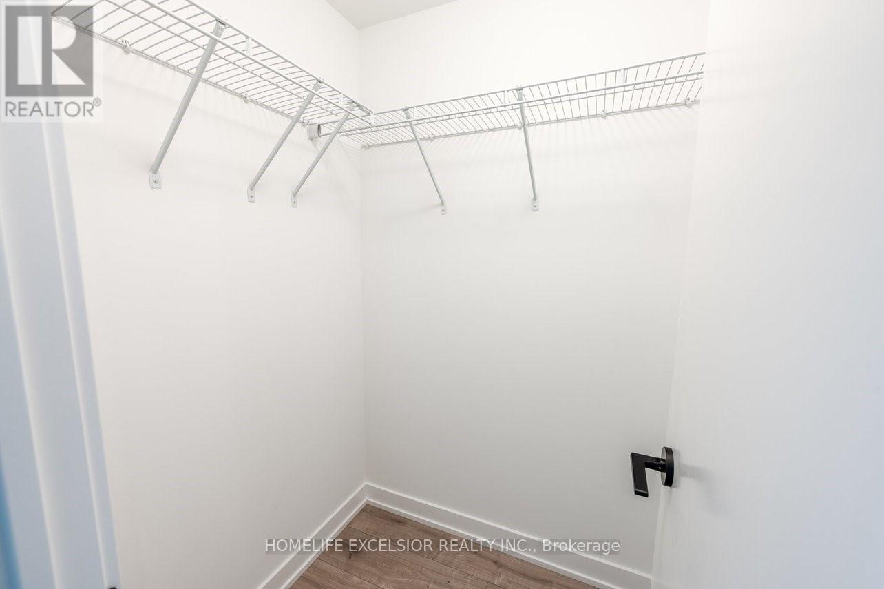 809 - 220 Missinnihe Way, Mississauga, Ontario  L5H 0A9 - Photo 7 - W12962370