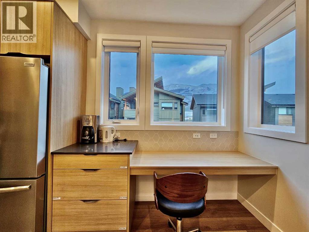 202i, 209 Stewart Creek Rise, Canmore, Alberta  T1W 0G6 - Photo 7 - A2281553