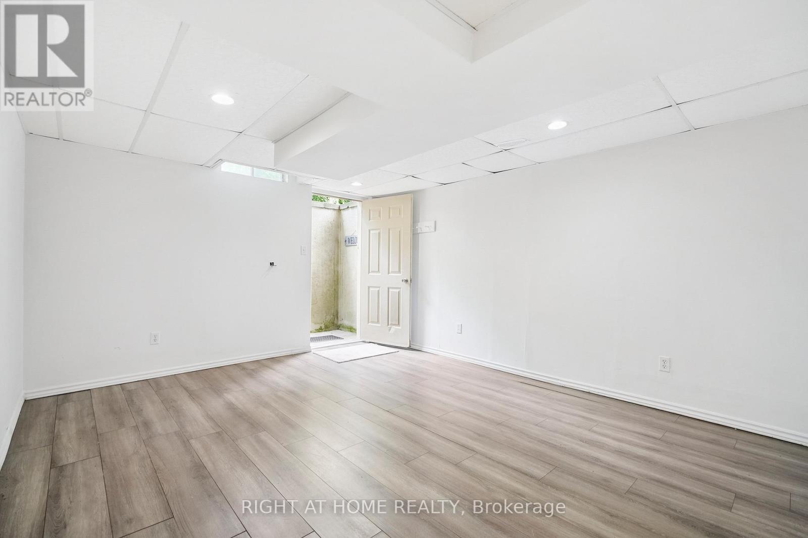 309 Amberly Boulevard, Hamilton, Ontario  L9G 4B6 - Photo 26 - X12962318