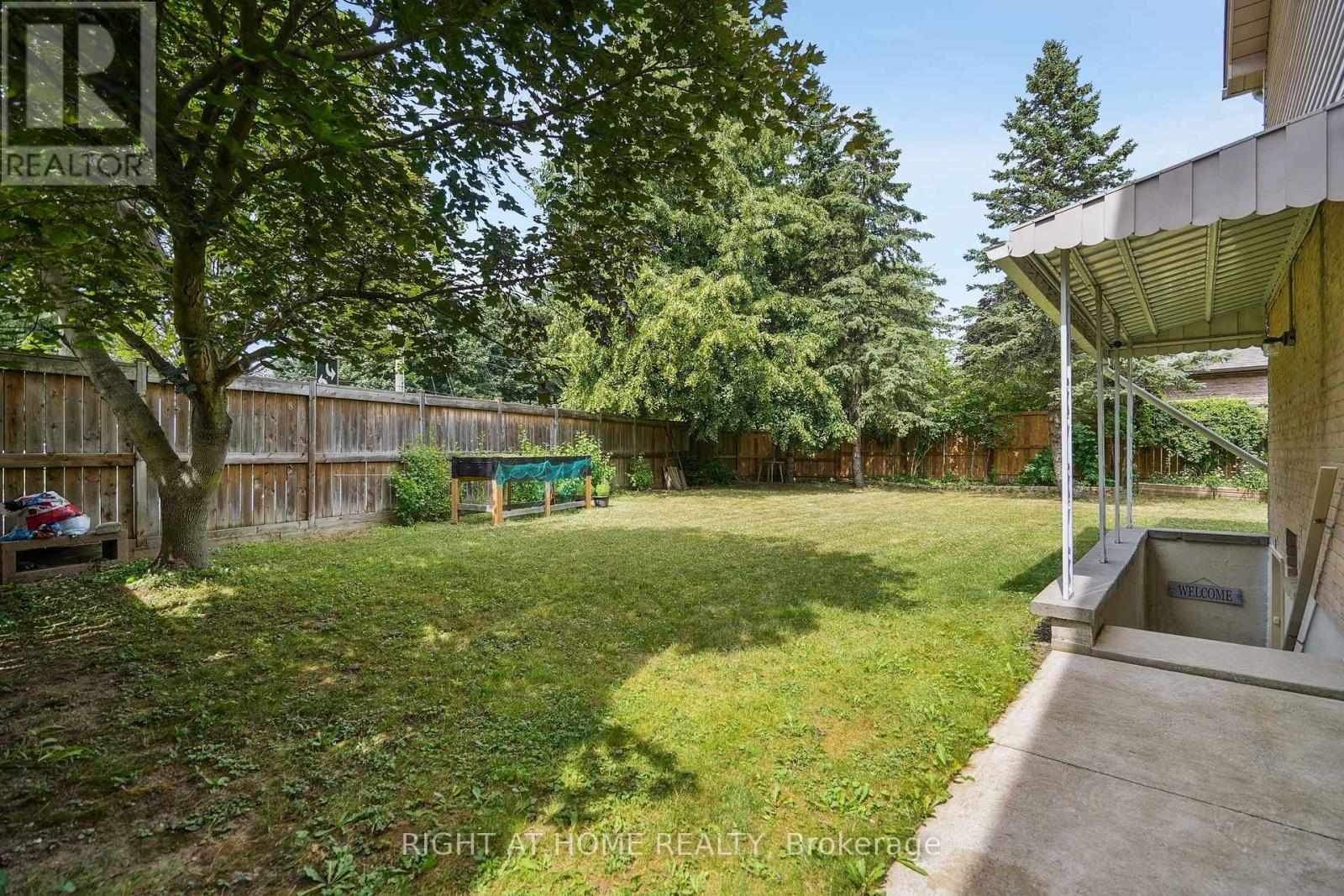 309 Amberly Boulevard, Hamilton, Ontario  L9G 4B6 - Photo 34 - X12962318