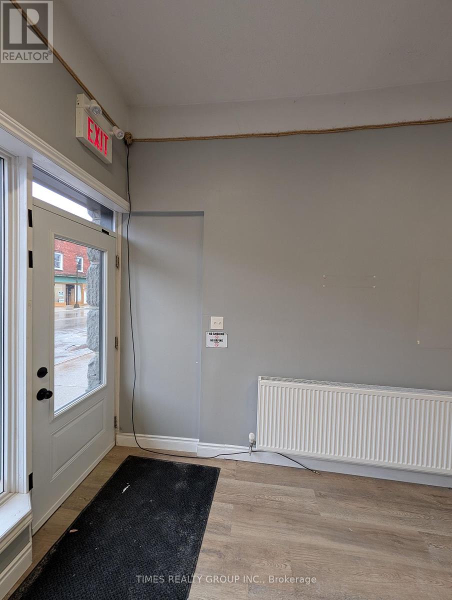 260 8th Street E, Owen Sound, Ontario N4K 1L1 - Photo 11 - X12962350