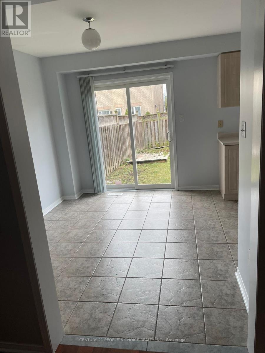 3532 Southwick Street, Mississauga, Ontario  L5M 7L6 - Photo 11 - W12961206