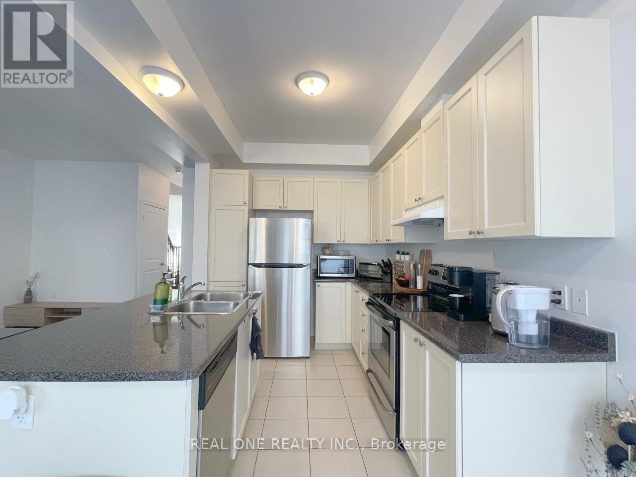 21 - 90 Raymond Road, Hamilton, Ontario  L9K 0J6 - Photo 6 - X12962344